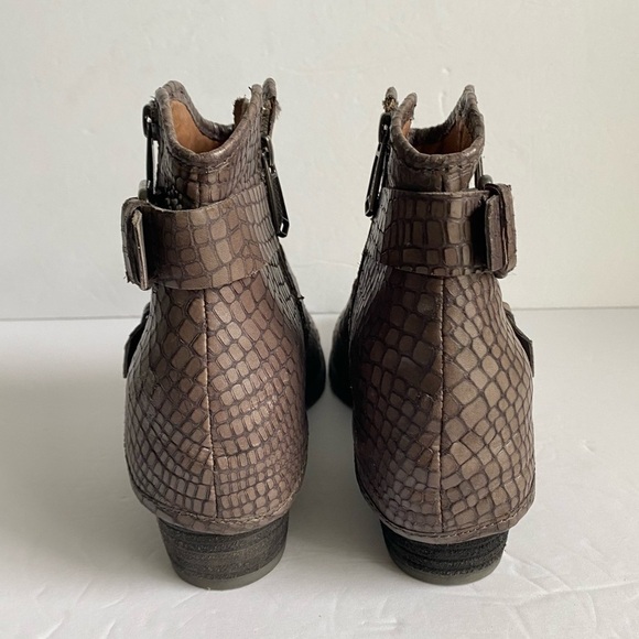 Donald Pliner Dalis Ankle Booties Croc Embossed Gray Leather Boots Womens 8 - Picture 6 of 12